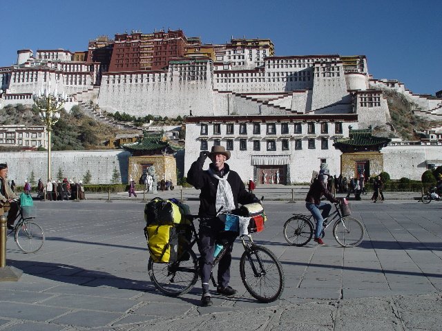 ct-dw-Leaving-Lhasa.jpg (233613 bytes)