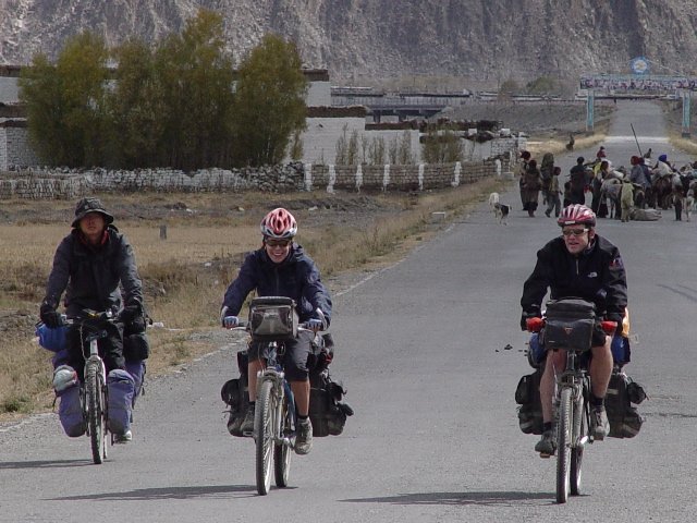 nomads bike tours