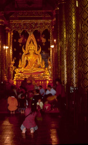 This is considered one of Thailand's most beautiful images.