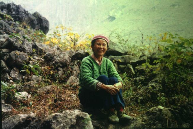 womenguizhou.jpg (59651 bytes)