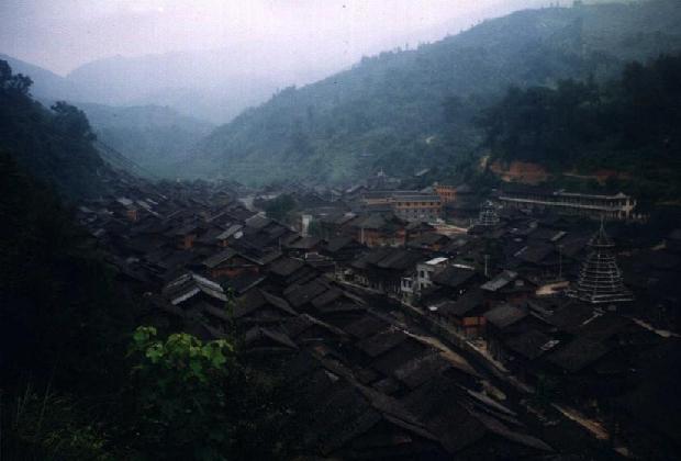 zhaoxing.jpg (29377 bytes)