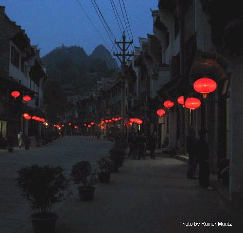 The historical town Shiqu in the evening
