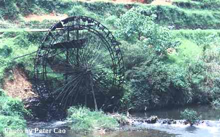 ggg15-waterwheel.jpg (20763 bytes)