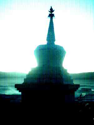 stupa1.jpg (5006 bytes)