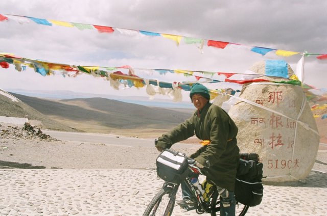 La Ken La, and Nam Tso(lake) in the back ground.