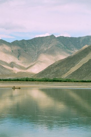 First picture out of Lhasa. The Yarlung Tsangpo. The River that leads to the Centre of the Universe.