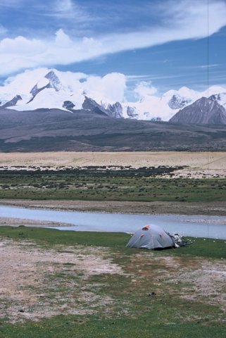 Took a rest day. Revitalising solitude after the circus at Base camp and Old Tingri.